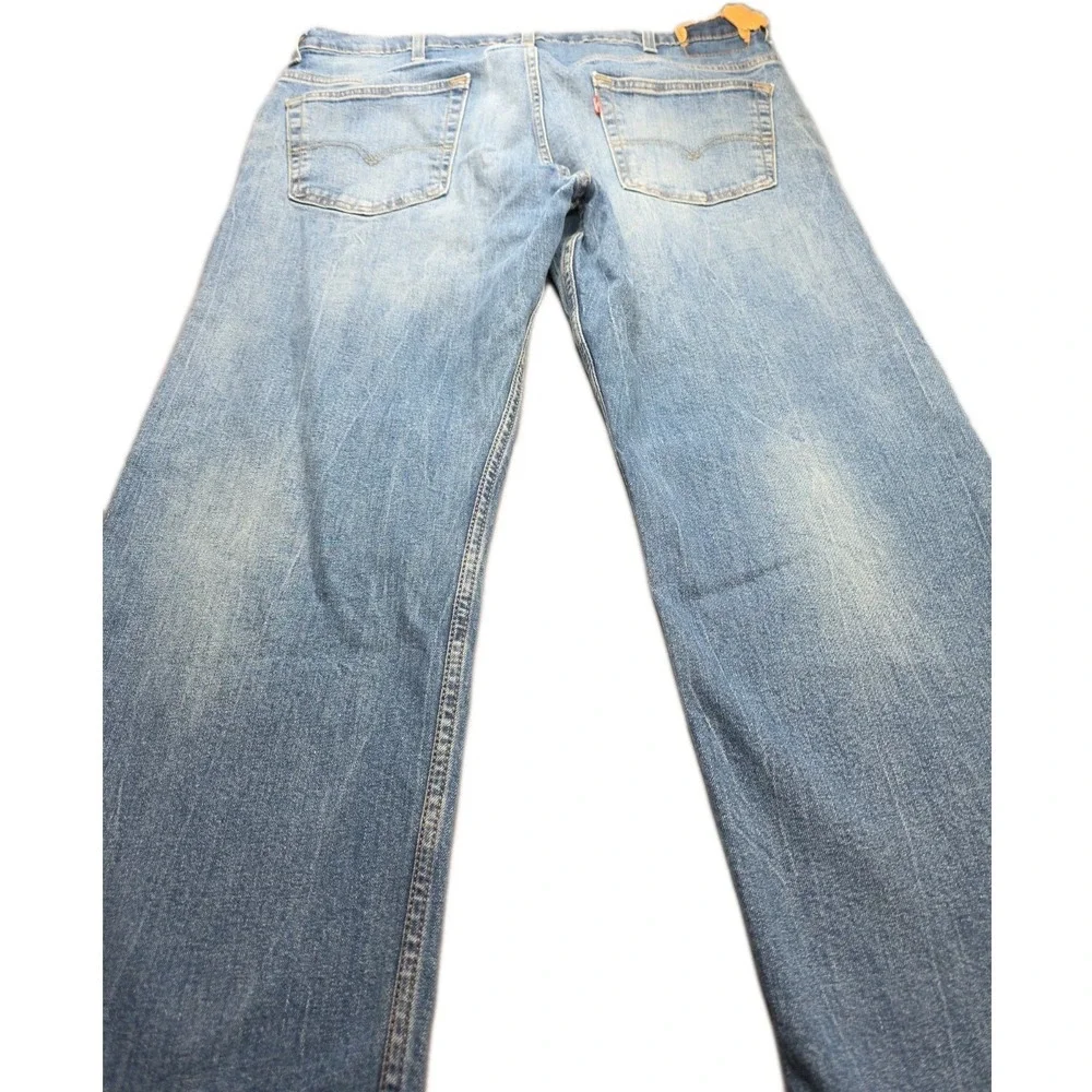 Levi's 550 Relaxed Fit Jeans Men W38 L30 Light Wash Blue Denim 5-Pocket Tapered